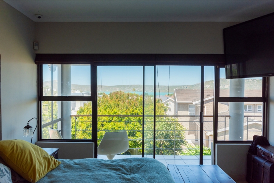 4 Bedroom Property for Sale in Myburgh Park Western Cape